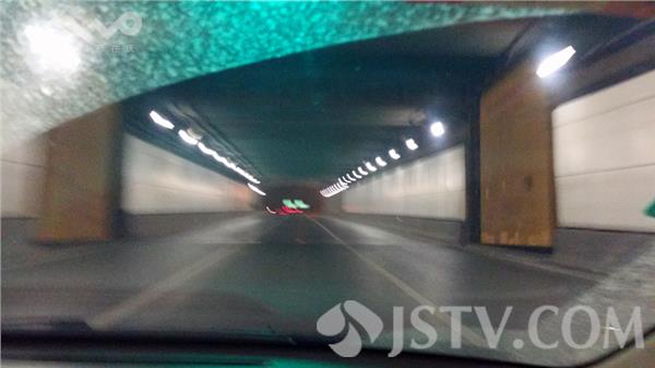 ‘开云电竞app下载安装’猥亵女大学生滴滴司机被捕(图1) 开云电竞